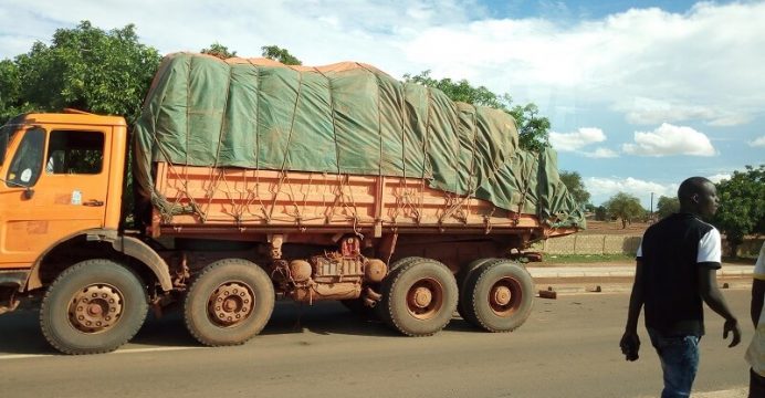 (Organisation des transporteurs routiers du Faso) et l’URCB (Union des chauffeurs routiers du Burkina)
