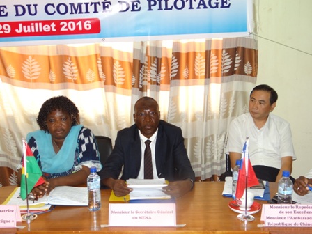 La coordonnatrice du projet Sanata Sawadogo/Congo (gauche) s'est réjouie de la qualité des débats lors de la rencontre